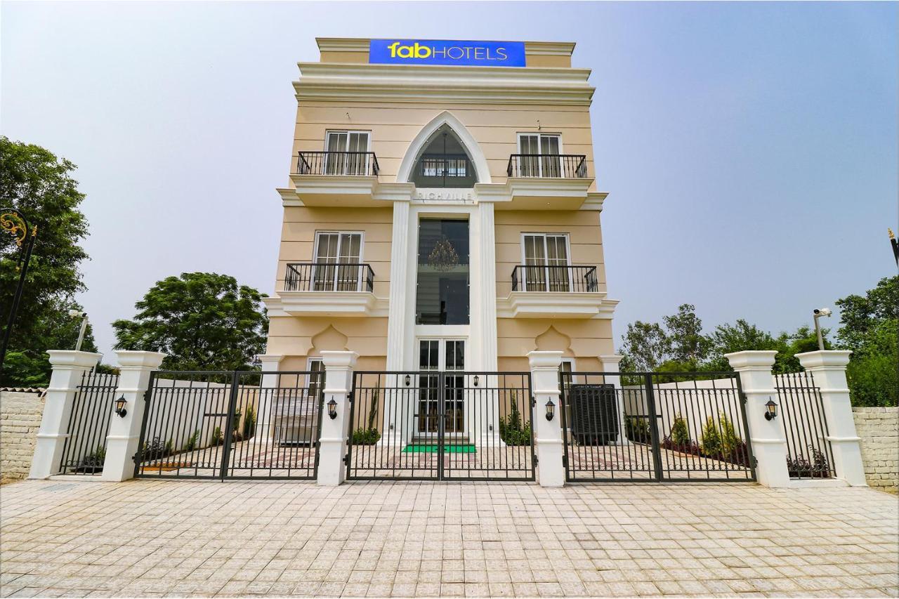 Fabhotel K9 Villa Ludhiana Exterior photo